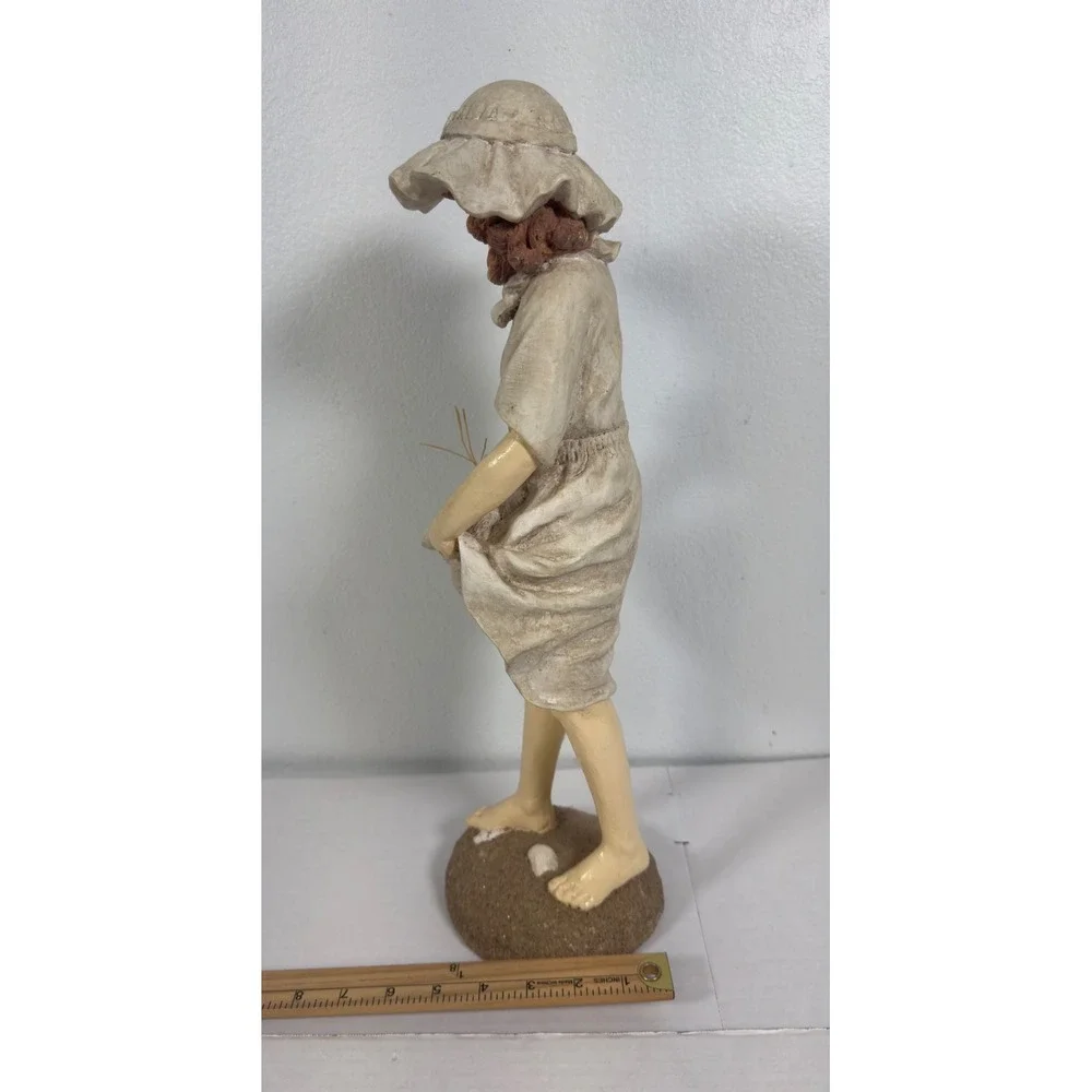 Vintage Style Girl with Seashells Figurine 18